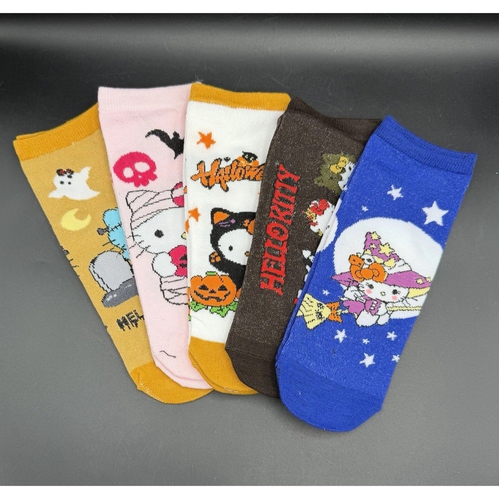 Hello Kitty & Friends Halloween Socks 5 Pair No Show Socks